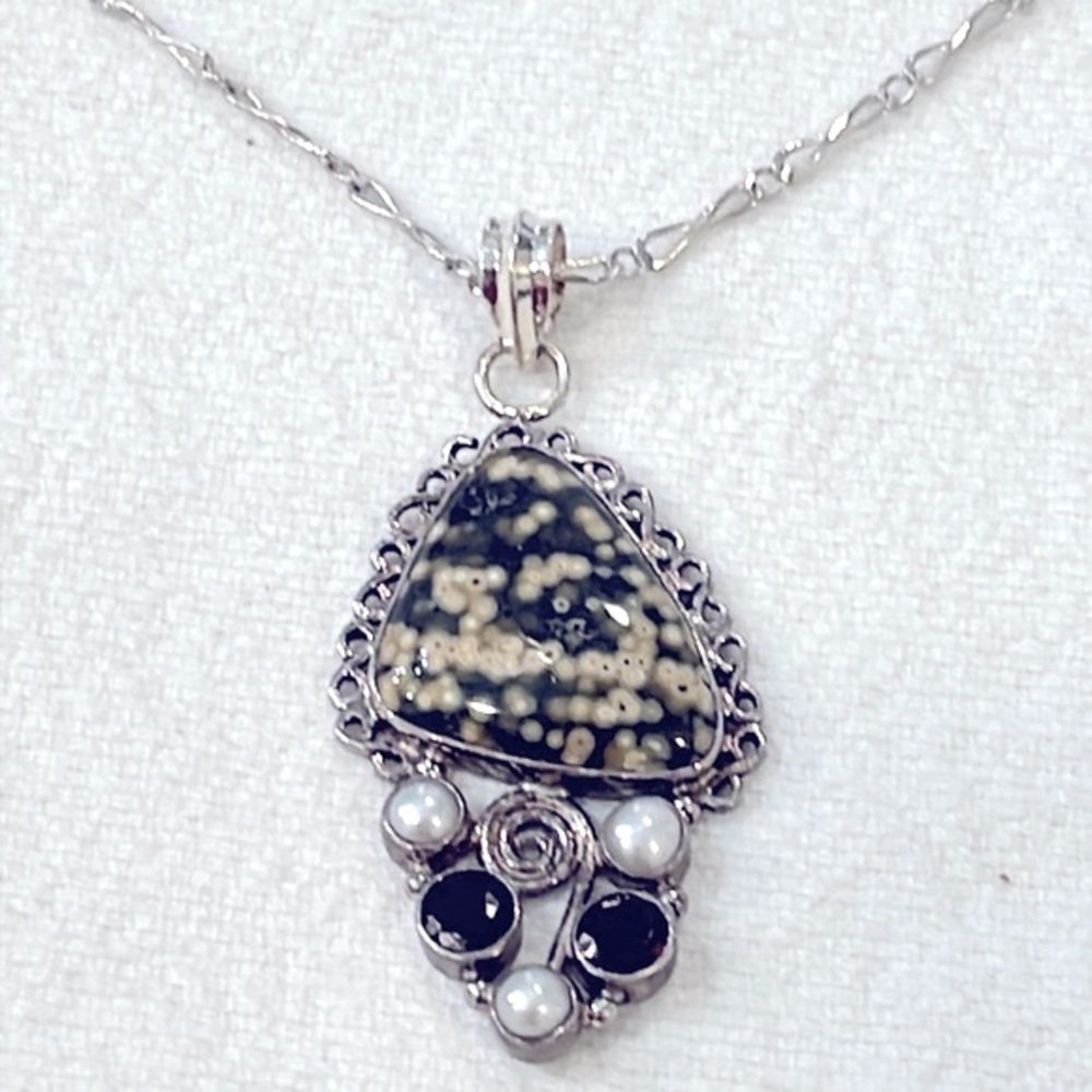 Sterling silver real pearls natural stone Large pendant unique link chain